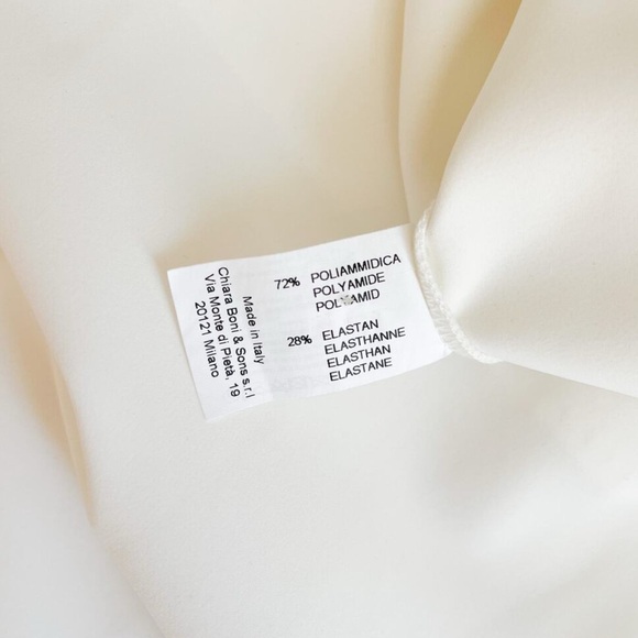 Chiara Boni La Petite Robe Elisir
Gown White originally $1400 - Picture 8 of 10